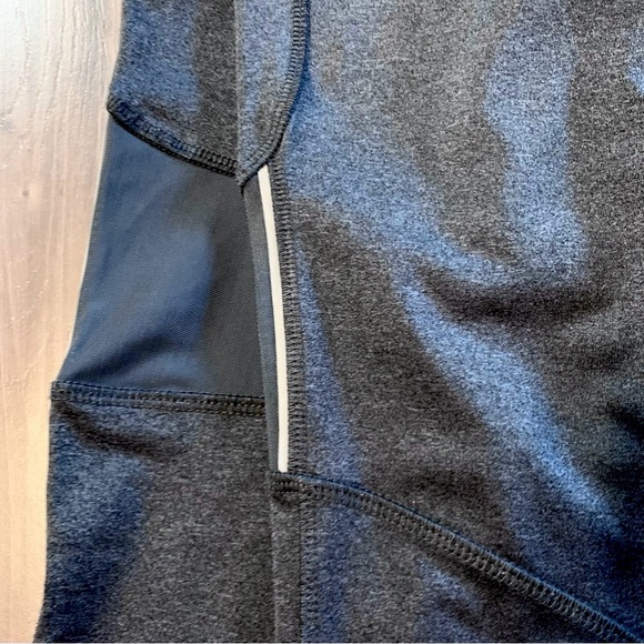 ASICS Womens Workout Leggings Small Charcoal Gray Mesh Panels Reflective Strips - Picture 5 of 7